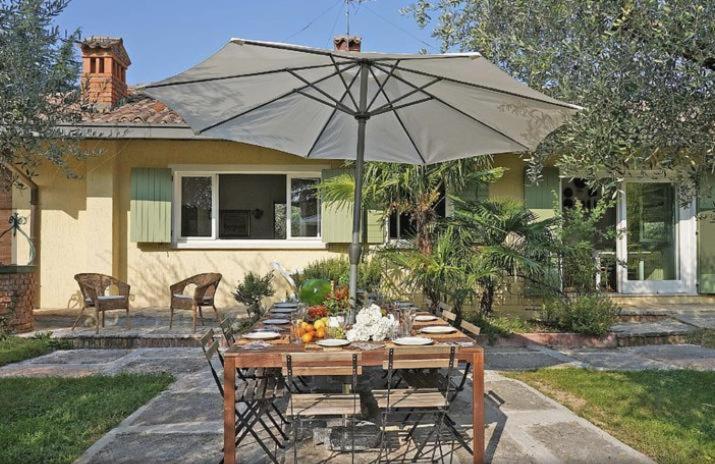 Villa Sweet Flower - With Private Pool And Garden Manerba del Garda Buitenkant foto