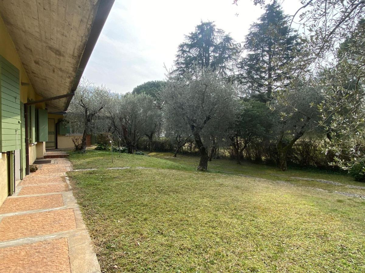 Villa Sweet Flower - With Private Pool And Garden Manerba del Garda Buitenkant foto